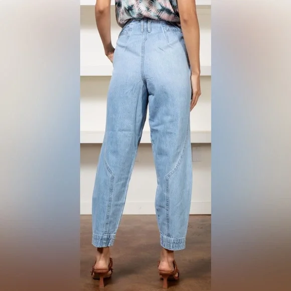 BLANK NYC Steal The Show Jeans - Picture 2 of 13